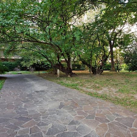 Joivy Vibrant 2Bed Apt With Balcony Milano Dış mekan fotoğraf