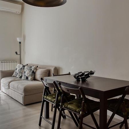 Joivy Vibrant 2Bed Apt With Balcony Milano Dış mekan fotoğraf