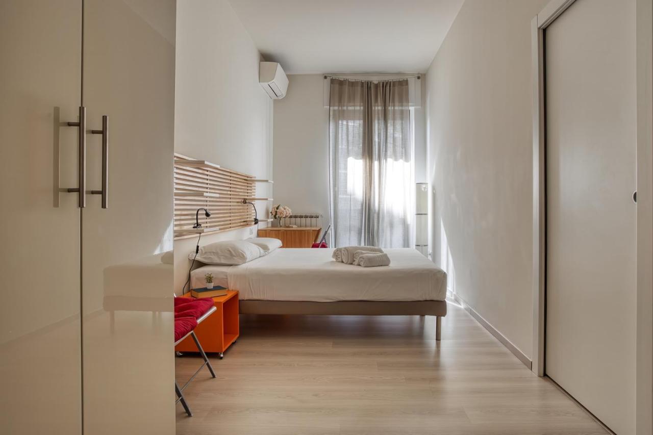 Joivy Vibrant 2Bed Apt With Balcony Milano Dış mekan fotoğraf