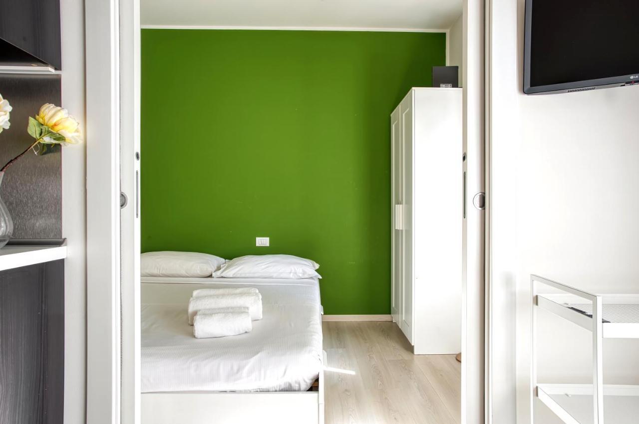 Joivy Vibrant 2Bed Apt With Balcony Milano Dış mekan fotoğraf
