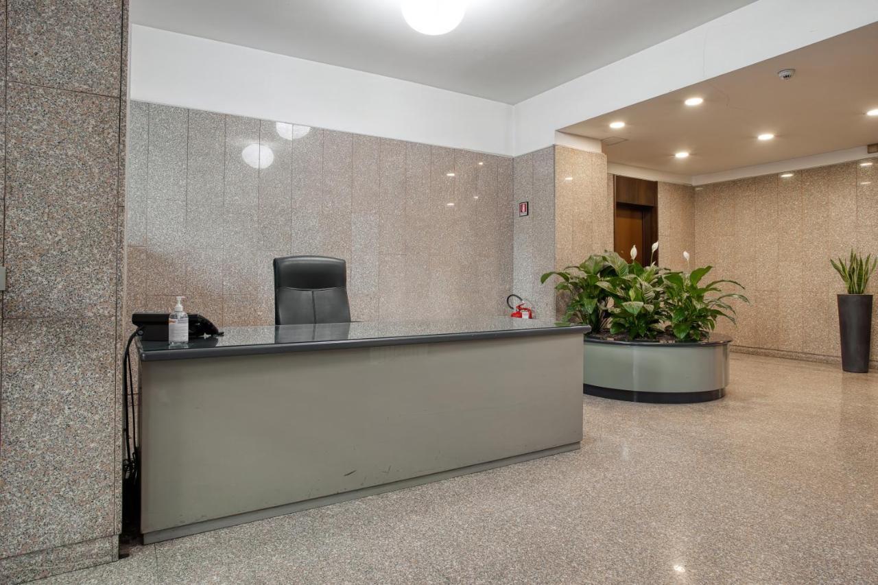 Joivy Vibrant 2Bed Apt With Balcony Milano Dış mekan fotoğraf